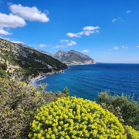Casa Delle Rose Terrazza Vista Mare Panoramica E Relax A Cala Gonnone, Wifi, Ac * Cala Gonone